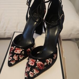White House Black Market Floral Embroidered Heels